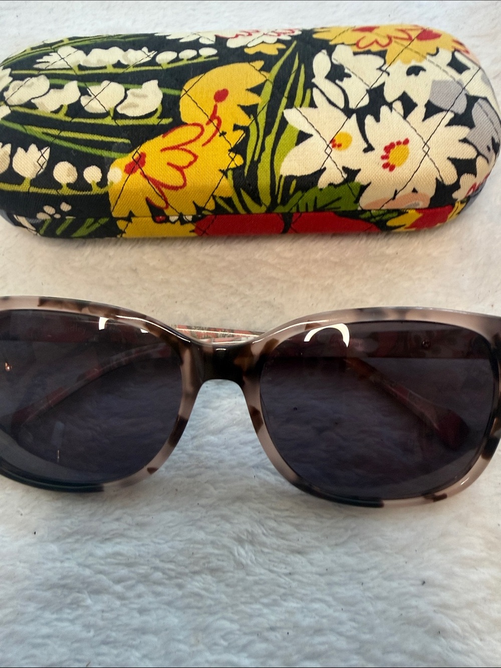 Vera Bradley Charlene Blush Pink Spotted Brown Designer Sunglasses - Picture 2 of 9